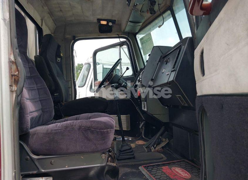 Photo 7 of 1995 Peterbilt 377 N/A (VIN 1XPCDR9X8SN364970)