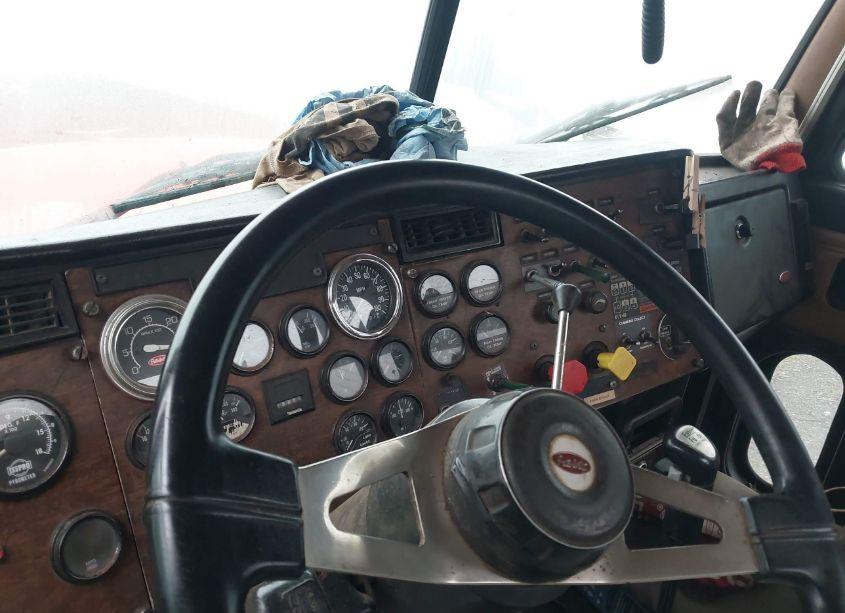 Photo 7 of 1993 Peterbilt 378 N/A (VIN 1XPFD69X9PD332005)