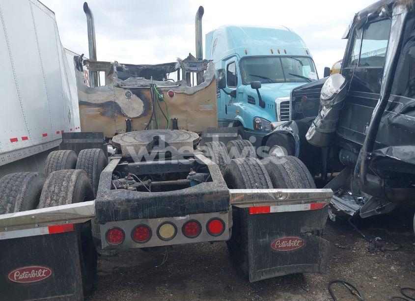 Photo 8 of 2005 Peterbilt 378 N/A (VIN 1XPFDB9X55D864549)