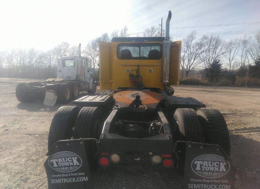 Photo 15 of 2012 Peterbilt 386 N/A (VIN 1XPHD49X0CD149745)