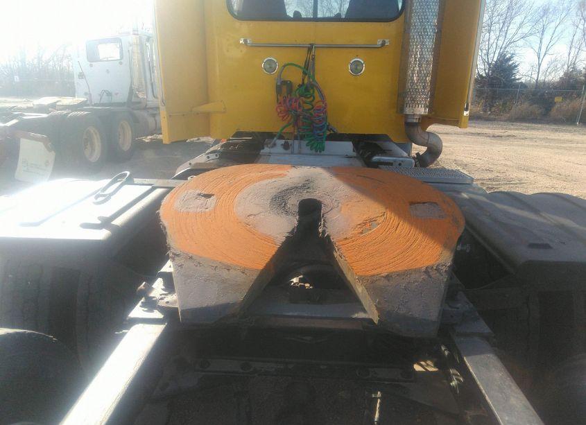 Photo 7 of 2012 Peterbilt 386 N/A (VIN 1XPHD49X0CD149745)