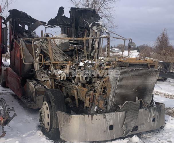 2013 Peterbilt 386 N/A (VIN 1XPHD49X4DD172480) main photo