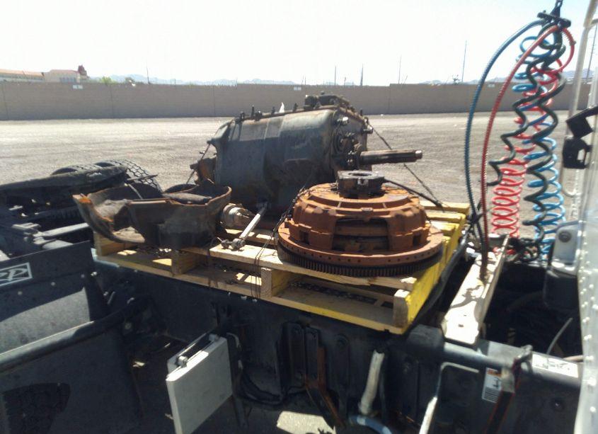 Photo 12 of 2013 Peterbilt 384 N/A (VIN 1XPVDP9X6DD186241)