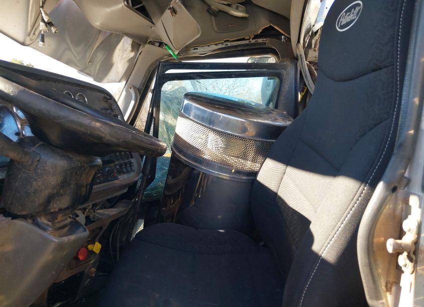 Photo 8 of 2012 Peterbilt 388 N/A (VIN 1XPWD49X9CD162324)