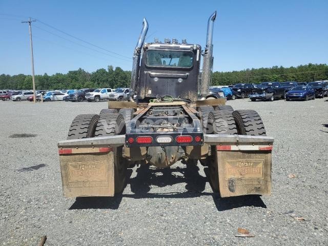 Photo 10 of 2020 PETERBILT 389 (VIN 1XPXD49X4LD711982)
