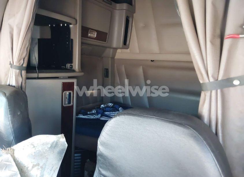 Photo 7 of 2012 Peterbilt 389 N/A (VIN 1XPXD49X7CD147292)