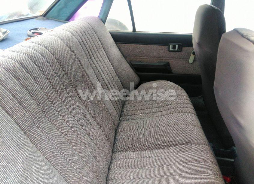 Photo 8 of 1986 Chevrolet Nova (VIN 1Y1SK1944GZ103275)