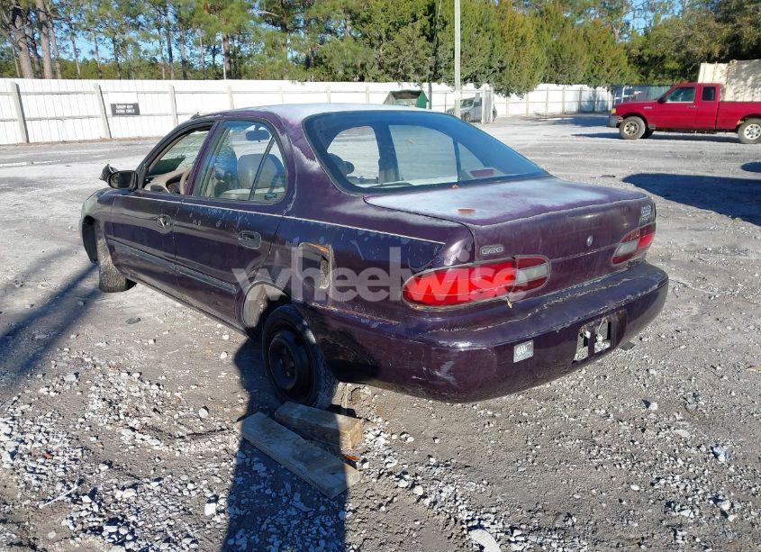 Photo 3 of 1996 Geo Prizm LSI (VIN 1Y1SK5267TZ023983)
