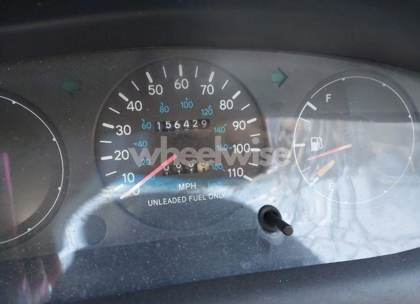 Photo 7 of 1996 Geo Prizm LSI (VIN 1Y1SK5267TZ023983)