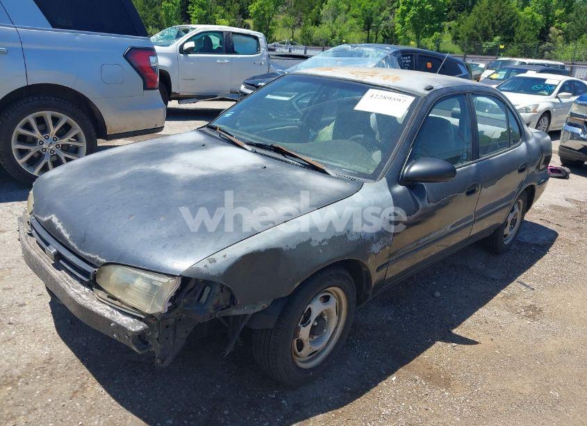 Photo 2 of 1997 Geo Prizm N/A (VIN 1Y1SK5267VZ447232)