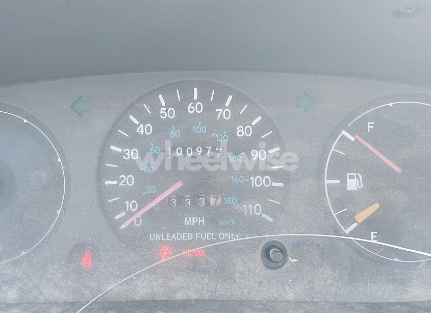 Photo 7 of 1997 Geo Prizm N/A (VIN 1Y1SK5267VZ447232)