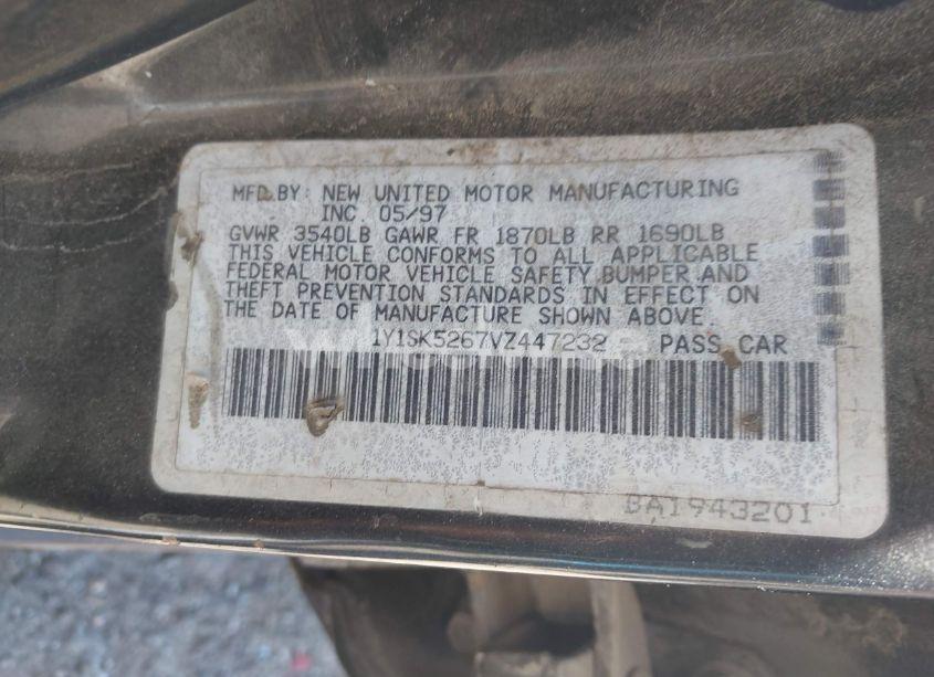 Photo 9 of 1997 Geo Prizm N/A (VIN 1Y1SK5267VZ447232)