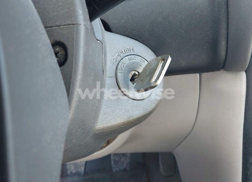 Photo 11 of 2001 Chevrolet Prizm (VIN 1Y1SK52801Z420692)