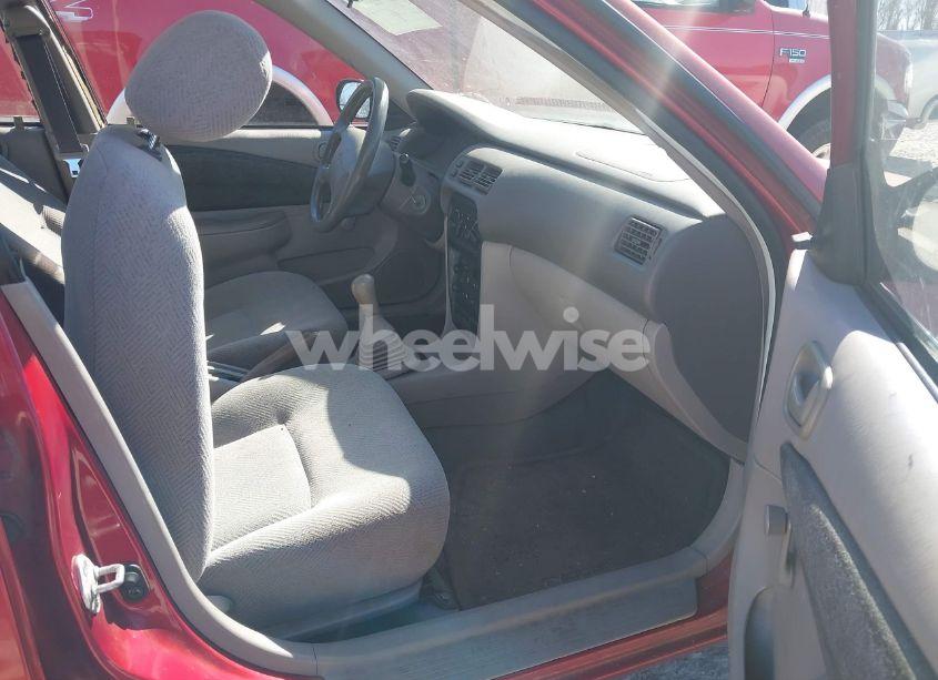 Photo 5 of 2001 Chevrolet Prizm (VIN 1Y1SK52801Z420692)