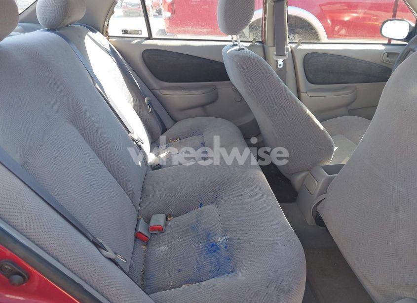 Photo 8 of 2001 Chevrolet Prizm (VIN 1Y1SK52801Z420692)