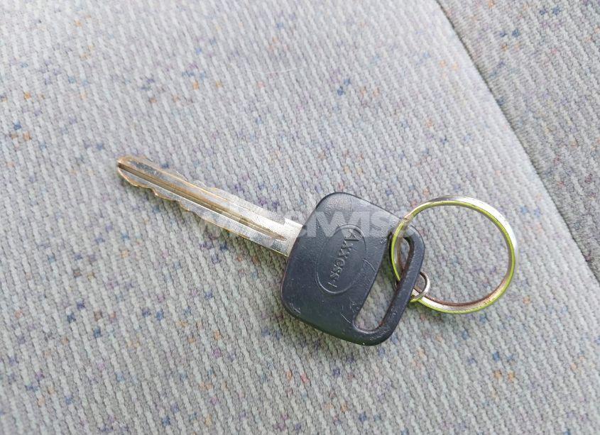 Photo 11 of 2002 Chevrolet Prizm (VIN 1Y1SK52802Z419527)