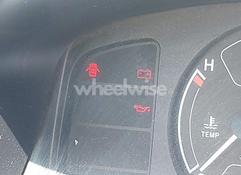 Photo 7 of 2002 Chevrolet Prizm (VIN 1Y1SK52802Z419527)