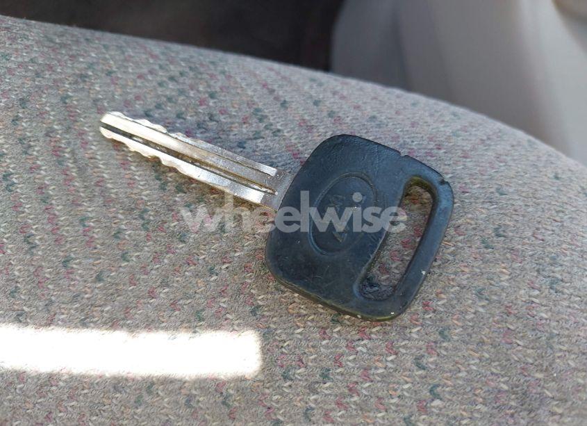 Photo 11 of 2000 Chevrolet Prizm (VIN 1Y1SK5280YZ409198)