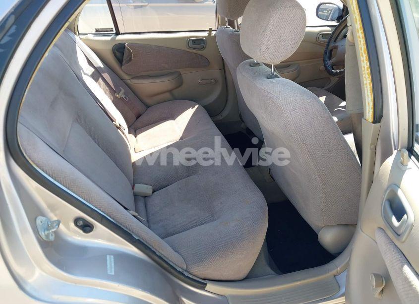 Photo 8 of 2000 Chevrolet Prizm (VIN 1Y1SK5280YZ409198)