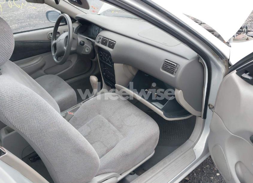 Photo 5 of 2001 Chevrolet Prizm (VIN 1Y1SK52811Z421415)