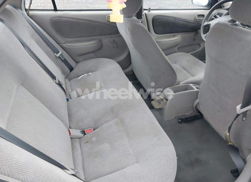 Photo 8 of 2001 Chevrolet Prizm (VIN 1Y1SK52811Z421415)