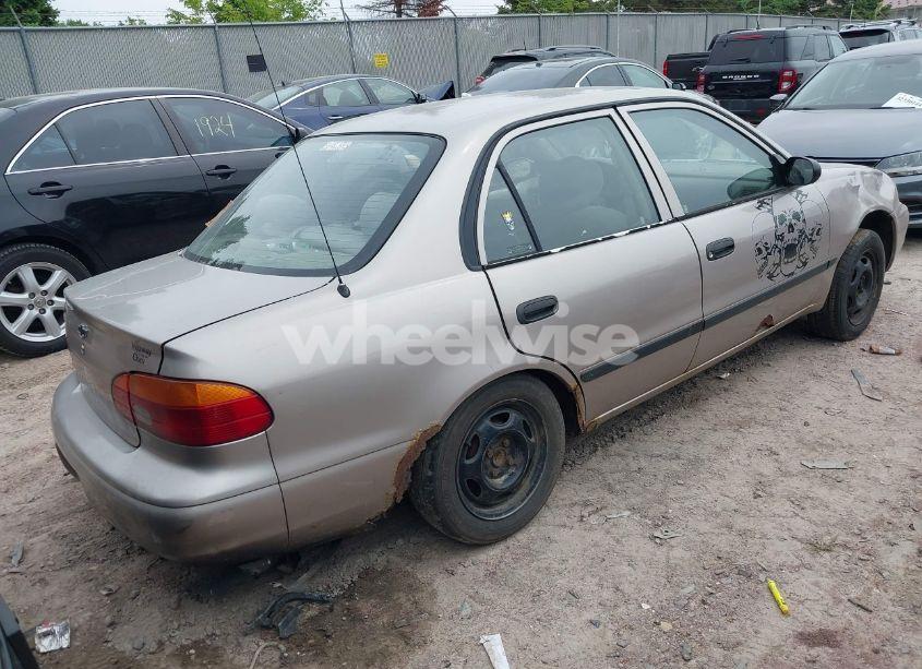 Photo 4 of 2001 Chevrolet Prizm (VIN 1Y1SK52811Z442006)