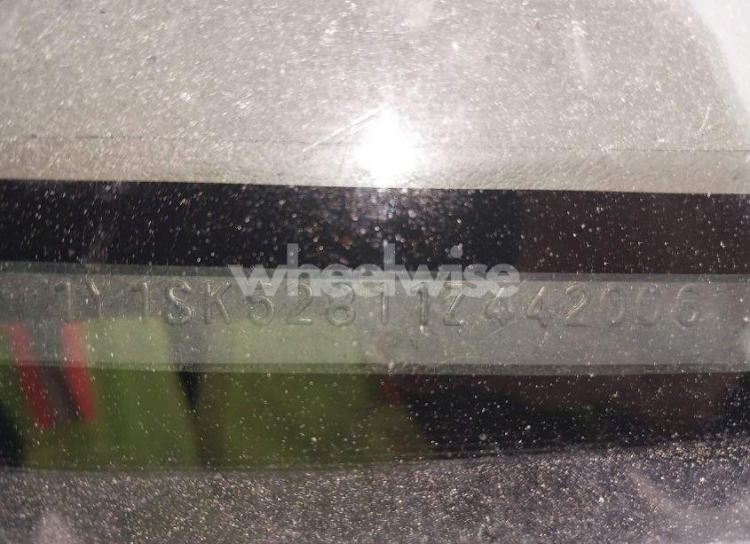 Photo 9 of 2001 Chevrolet Prizm (VIN 1Y1SK52811Z442006)