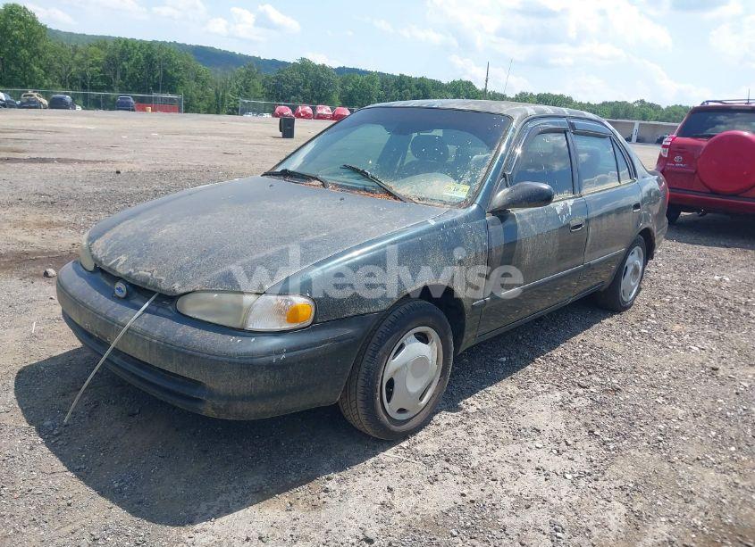 Photo 2 of 1999 Chevrolet Prizm (VIN 1Y1SK5281XZ408334)