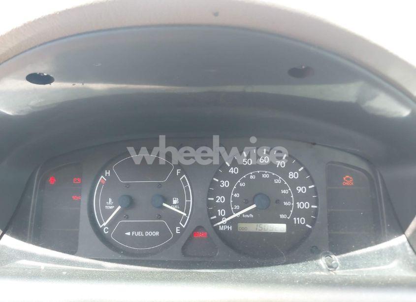 Photo 7 of 1999 Chevrolet Prizm (VIN 1Y1SK5281XZ408334)