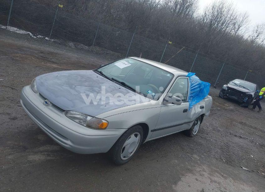 Photo 2 of 1999 Chevrolet Prizm (VIN 1Y1SK5281XZ415610)