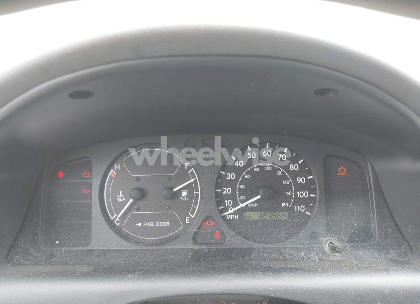 Photo 7 of 1999 Chevrolet Prizm (VIN 1Y1SK5281XZ415610)