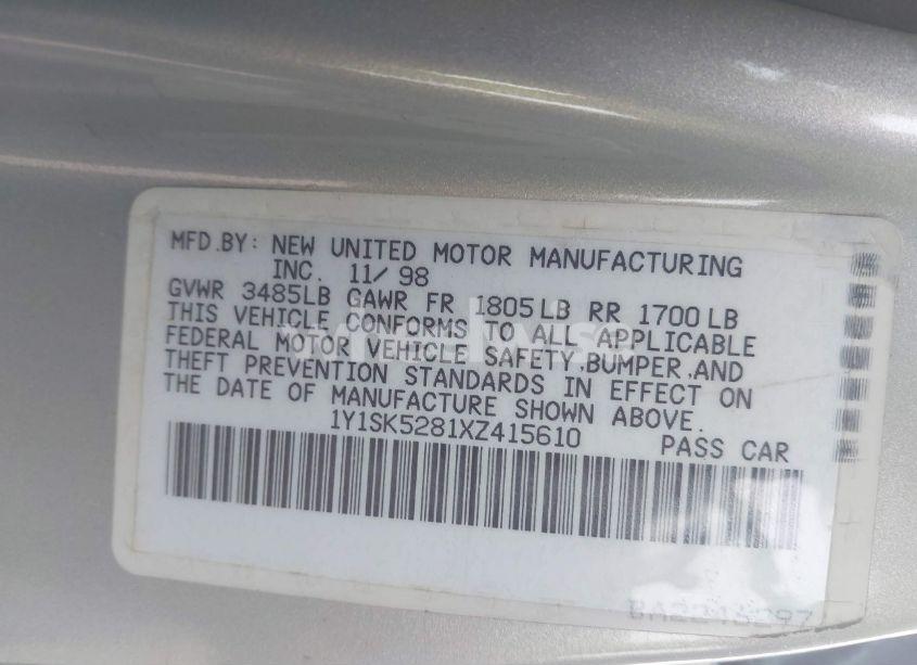 Photo 9 of 1999 Chevrolet Prizm (VIN 1Y1SK5281XZ415610)