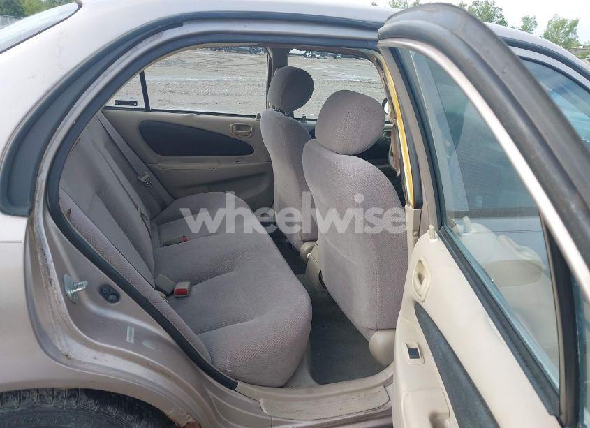 Photo 8 of 2001 Chevrolet Prizm (VIN 1Y1SK52821Z413842)