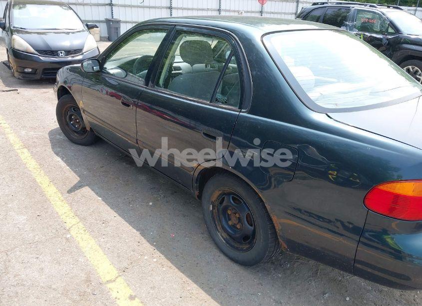 Photo 14 of 1999 Chevrolet Prizm (VIN 1Y1SK5282XZ414045)