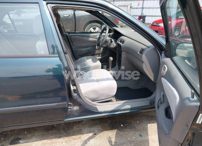 Photo 5 of 1999 Chevrolet Prizm (VIN 1Y1SK5282XZ414045)