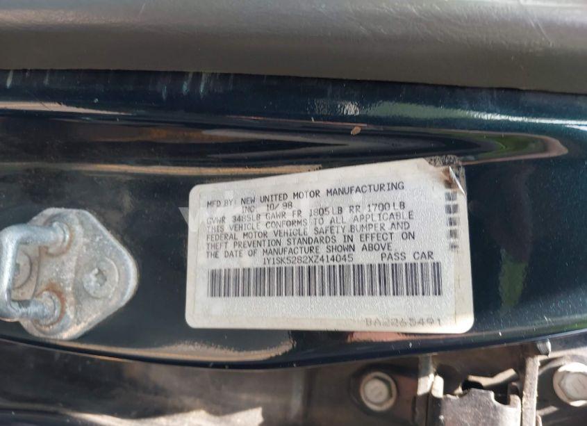 Photo 9 of 1999 Chevrolet Prizm (VIN 1Y1SK5282XZ414045)