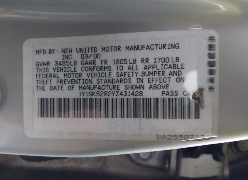 Photo 9 of 2000 Chevrolet Prizm (VIN 1Y1SK5282YZ431428)