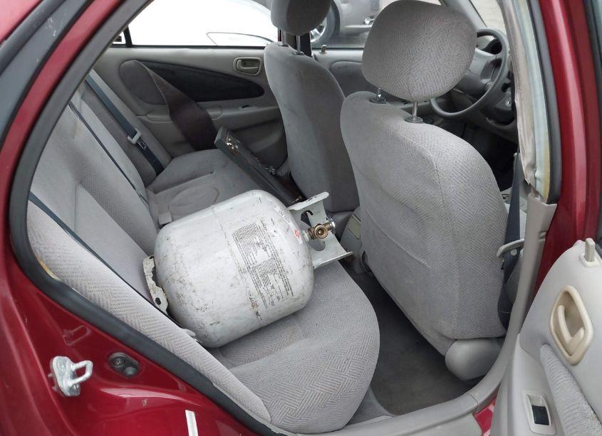 Photo 8 of 2000 Chevrolet Prizm (VIN 1Y1SK5282YZ436841)