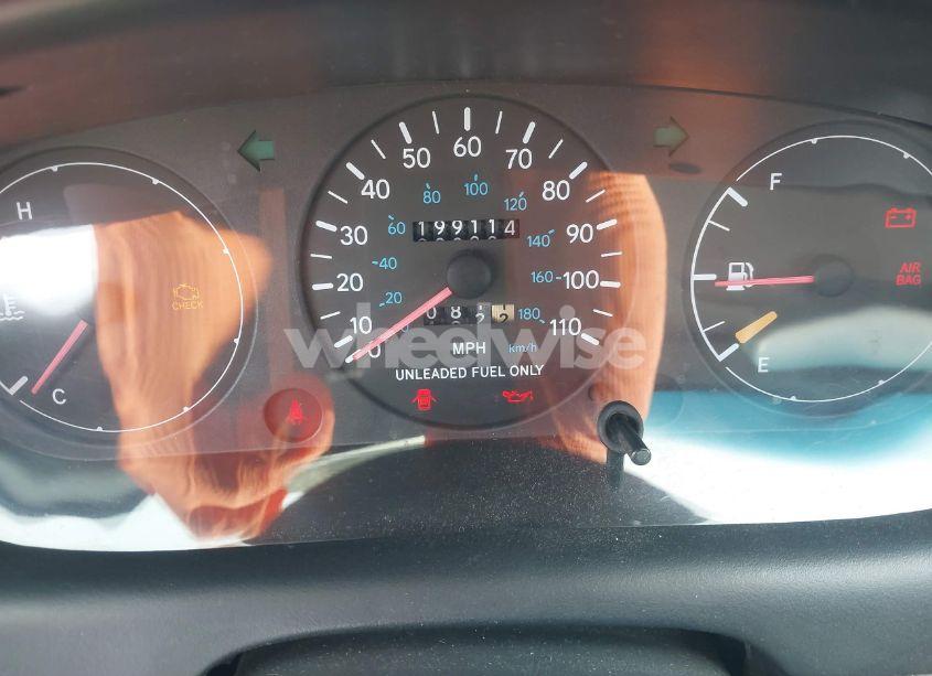 Photo 7 of 1996 Geo Prizm LSI (VIN 1Y1SK5283TZ057095)