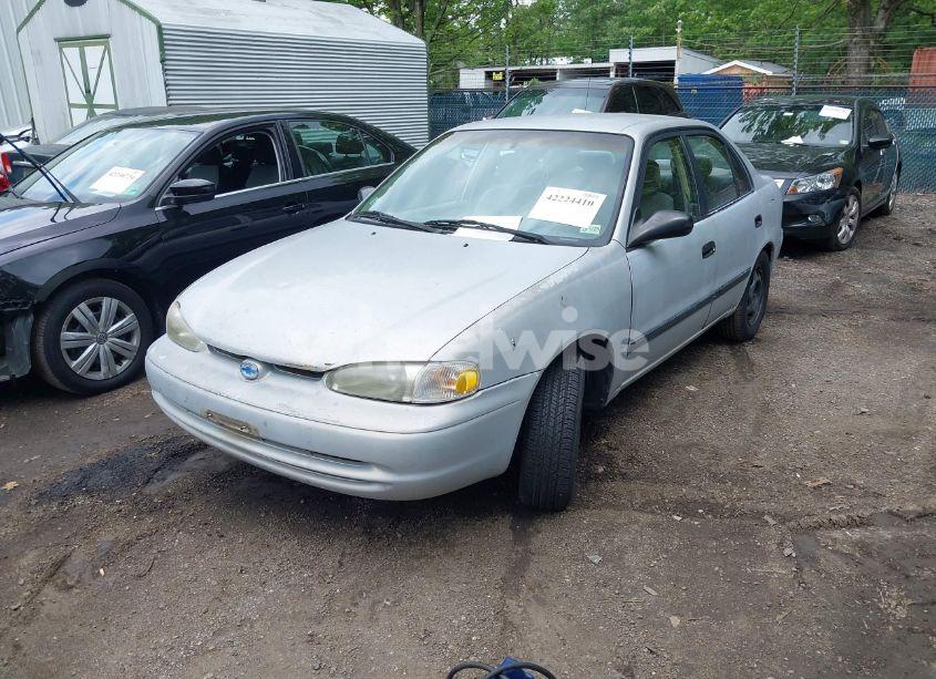 Photo 2 of 2001 Chevrolet Prizm (VIN 1Y1SK52841Z448303)