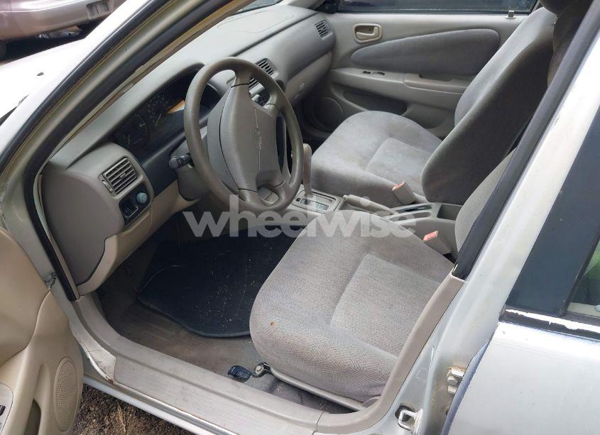 Photo 5 of 2001 Chevrolet Prizm (VIN 1Y1SK52841Z448303)