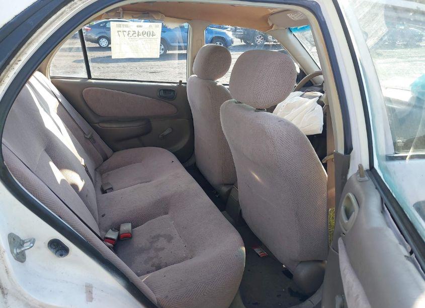 Photo 8 of 1998 Chevrolet Prizm (VIN 1Y1SK5284WZ440936)