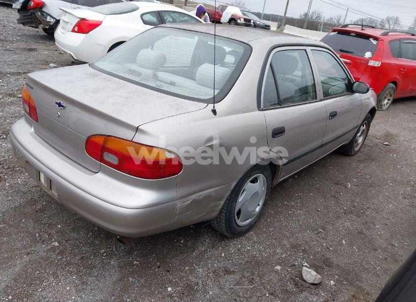 Photo 4 of 2001 Chevrolet Prizm (VIN 1Y1SK52851Z437682)