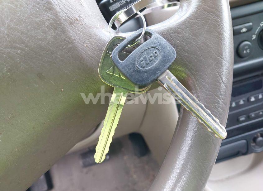 Photo 11 of 2001 Chevrolet Prizm (VIN 1Y1SK52861Z419014)