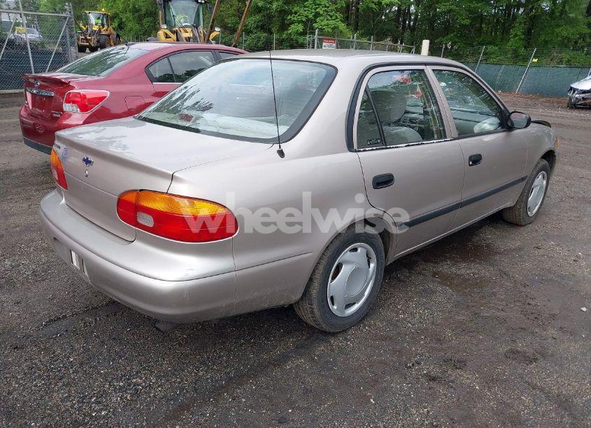 Photo 4 of 2001 Chevrolet Prizm (VIN 1Y1SK52861Z419014)