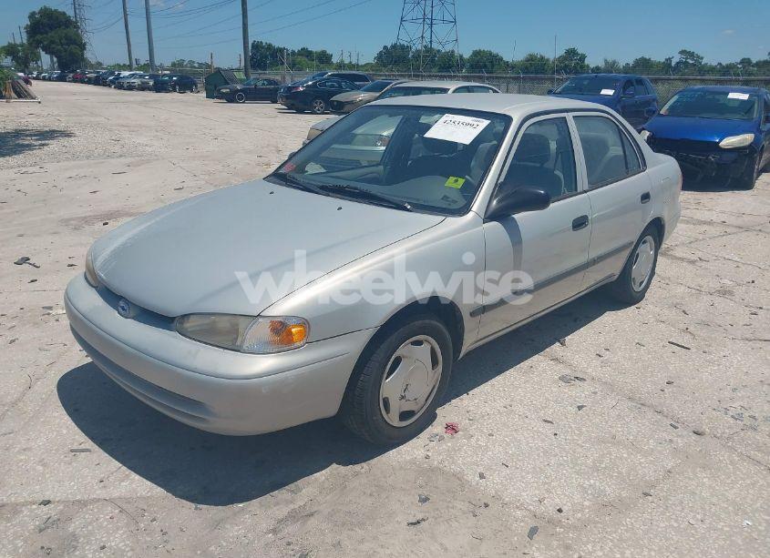 Photo 2 of 2001 Chevrolet Prizm (VIN 1Y1SK52861Z421412)