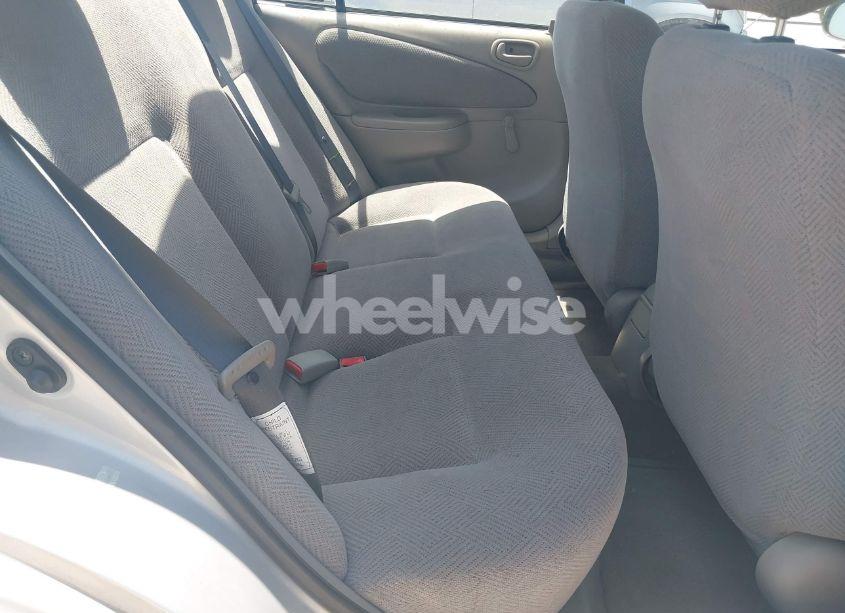 Photo 8 of 2001 Chevrolet Prizm (VIN 1Y1SK52861Z421412)