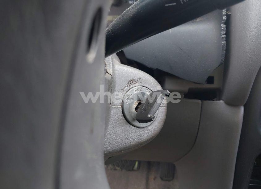 Photo 11 of 1998 Chevrolet Prizm (VIN 1Y1SK5286WZ407713)