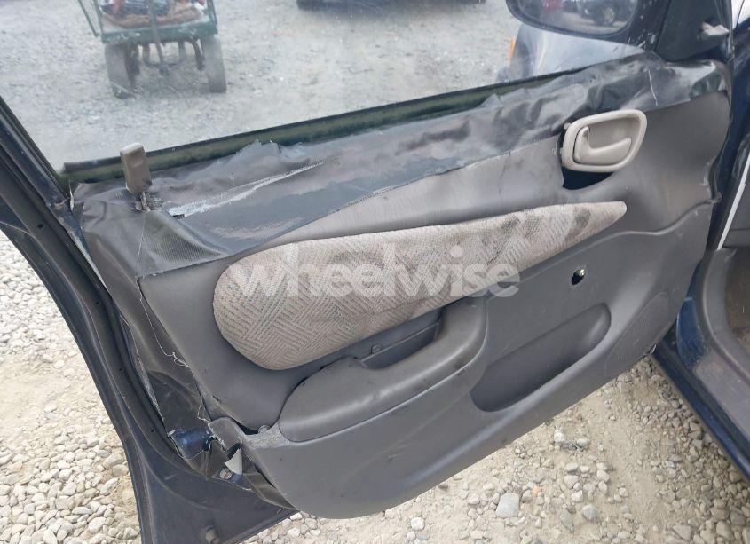 Photo 6 of 1998 Chevrolet Prizm (VIN 1Y1SK5286WZ407713)