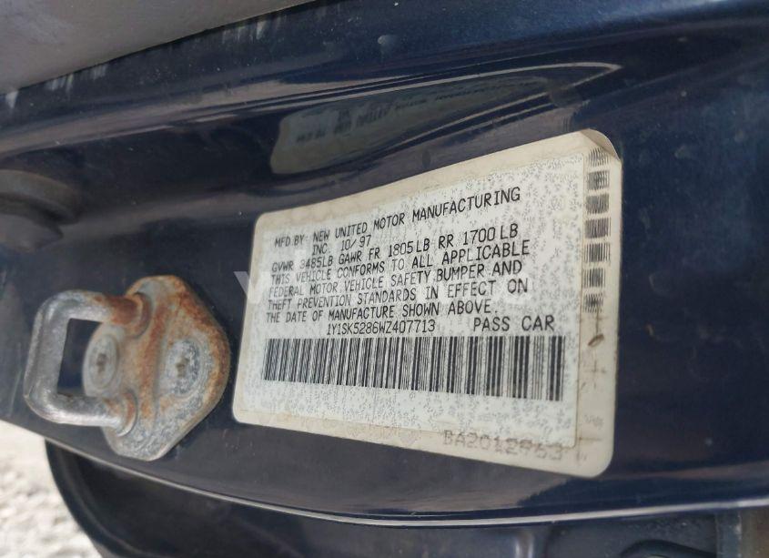 Photo 9 of 1998 Chevrolet Prizm (VIN 1Y1SK5286WZ407713)